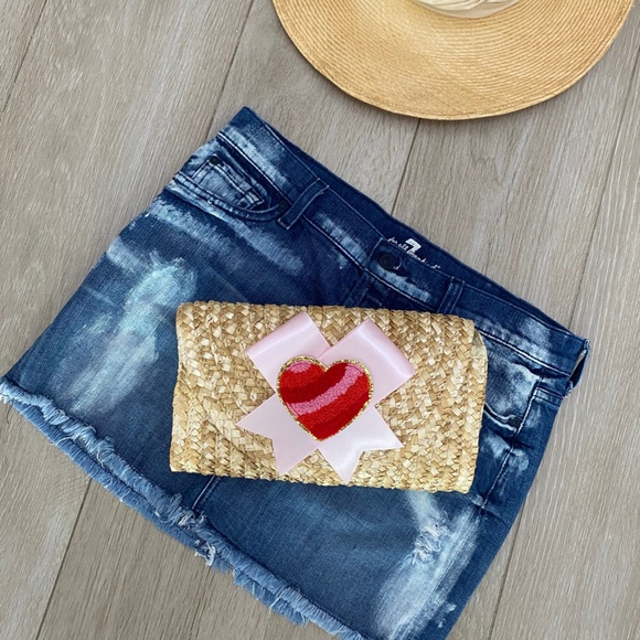 Heart Rattan Straw Clutch - Picture 2 of 5